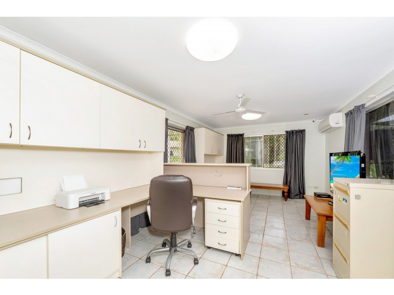 3 Elinga Court, Mount Louisa QLD 4814