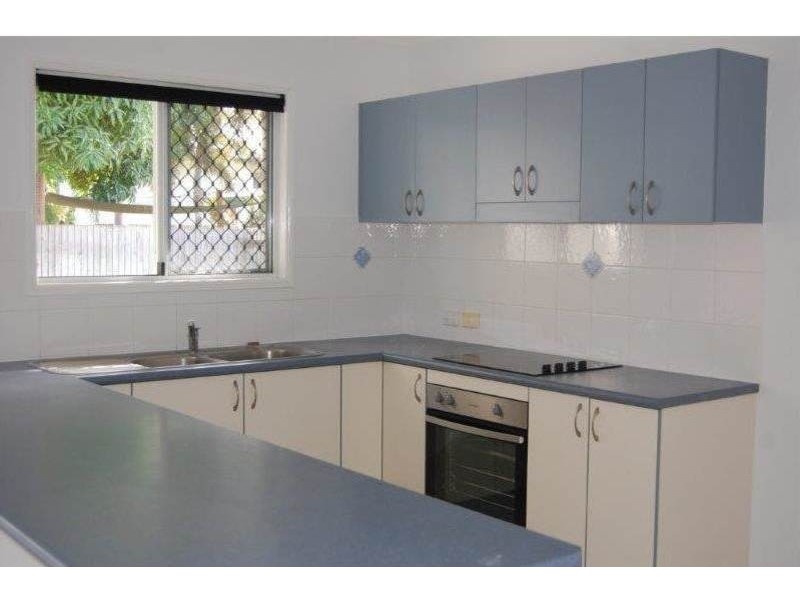 2/14 Caroline Street, Aitkenvale QLD 4814