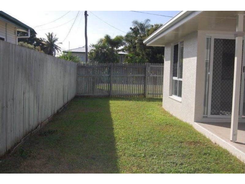 2/14 Caroline Street, Aitkenvale QLD 4814