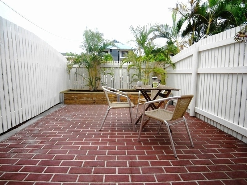 1/131 Eyre Street, North Ward QLD 4810