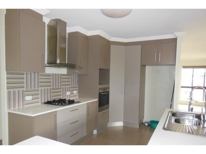 36 Blue Wren Drive, Kelso QLD 4815