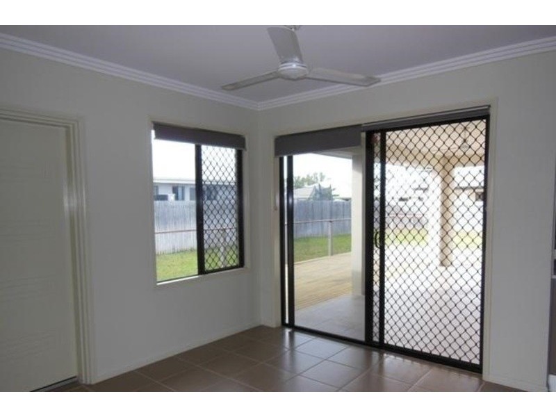 36 Blue Wren Drive, Kelso QLD 4815