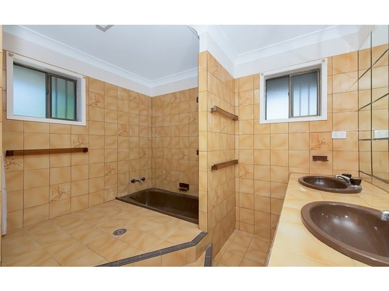 8 Mathiesen Street, Cranbrook QLD 4814