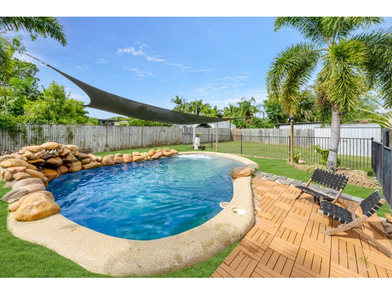 36 Renecol Avenue, Rasmussen QLD 4815