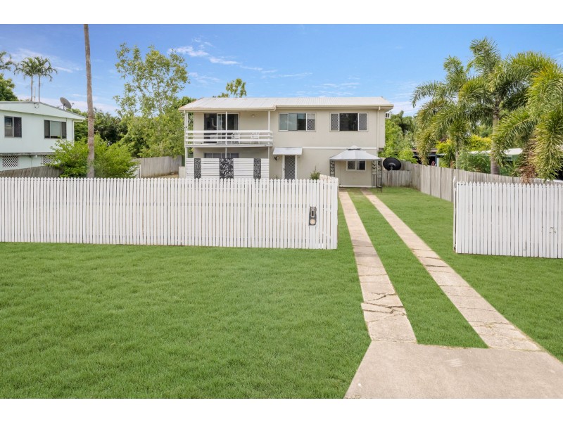 36 Renecol Avenue, Rasmussen QLD 4815