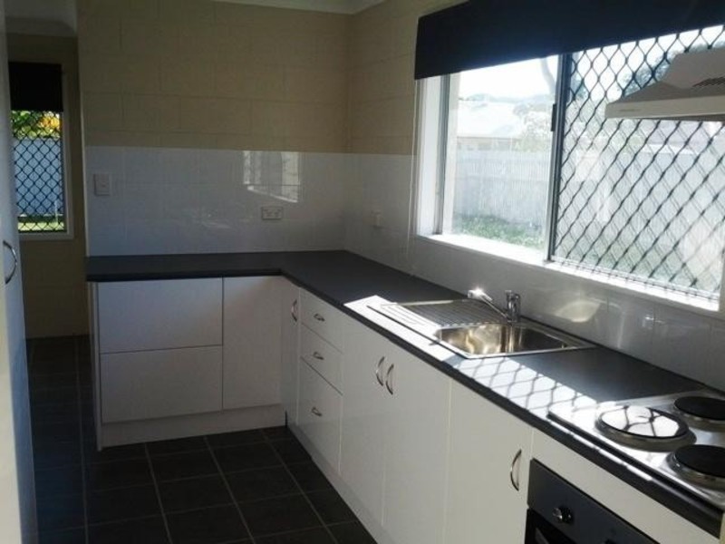 24 San Vito Cresent, Rasmussen QLD 4815