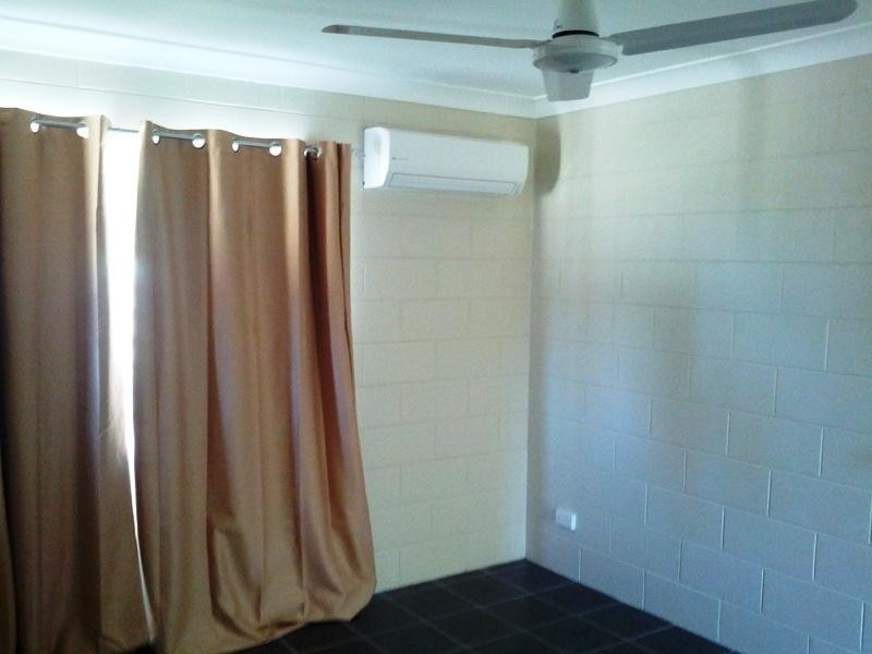 24 San Vito Cresent, Rasmussen QLD 4815