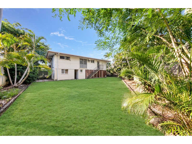 4 Riechelmann Street, Heatley QLD 4814