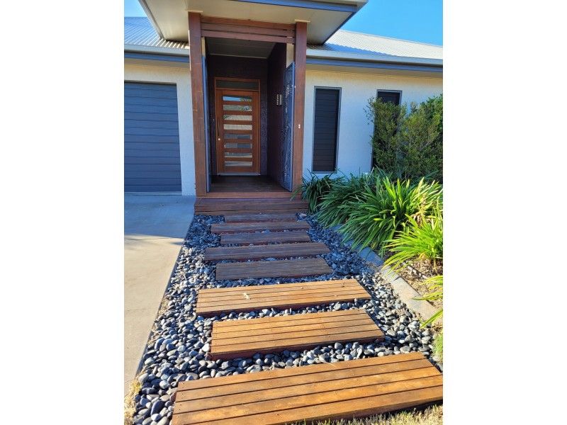 15 Moreton Ash Drive, Douglas QLD 4814