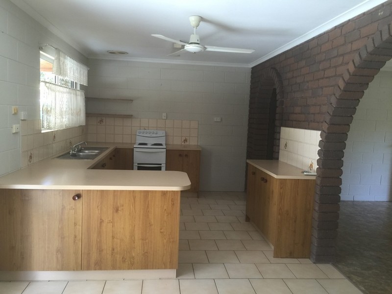 14 Lara Street, Cranbrook QLD 4814
