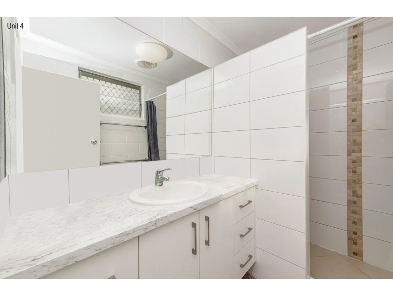 26 Clayton Street, Hermit Park QLD 4812