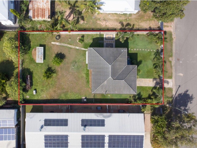 45 Hughes Street, Hermit Park QLD 4812