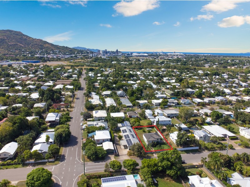 45 Hughes Street, Hermit Park QLD 4812