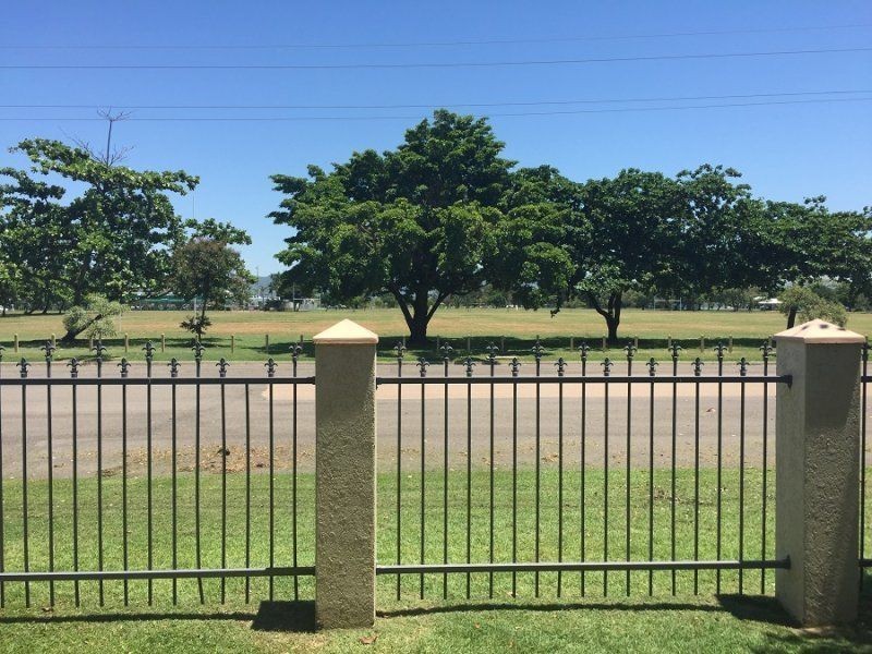 1/2 Macrossan Street, South Townsville QLD 4810