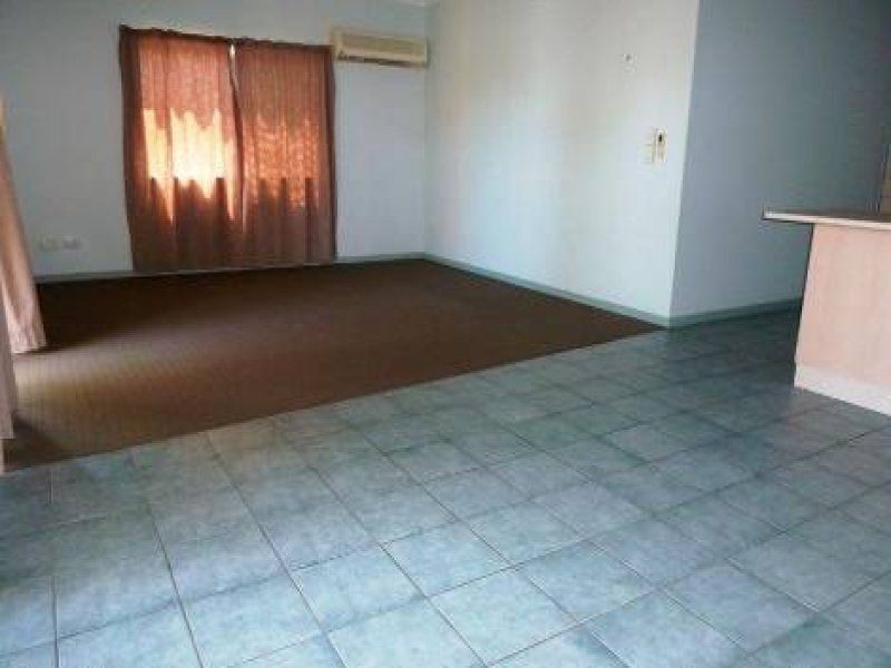 1/2 Macrossan Street, South Townsville QLD 4810