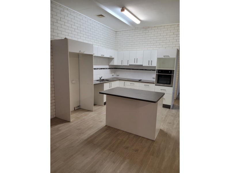 2/12 Kepler, Wulguru QLD 4811