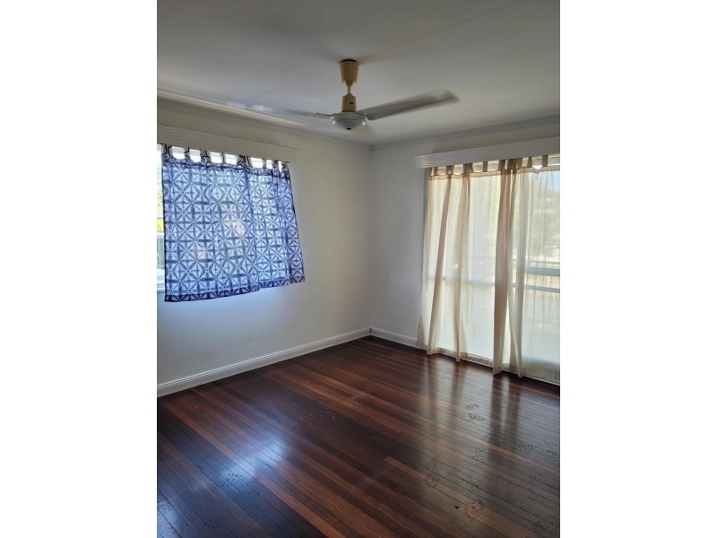 28 Sonia Street, Rasmussen QLD 4815