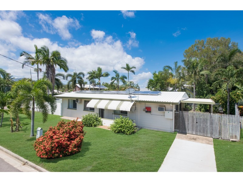 1 Yarai Court, Mount Louisa QLD 4814