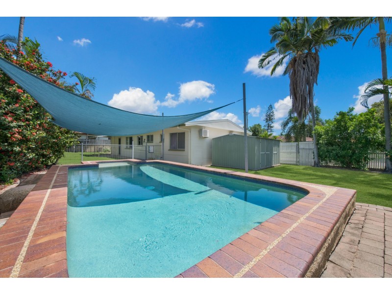 1 Yarai Court, Mount Louisa QLD 4814