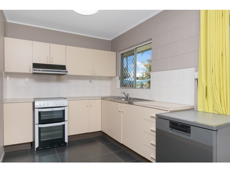 1 Yarai Court, Mount Louisa QLD 4814