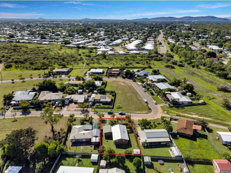 8 Josephine Crescent, Rasmussen QLD 4815