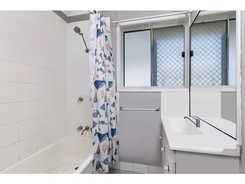 8 Josephine Crescent, Rasmussen QLD 4815