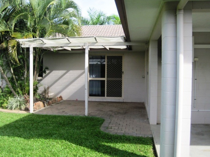 9 Jewel Court, Rasmussen QLD 4815