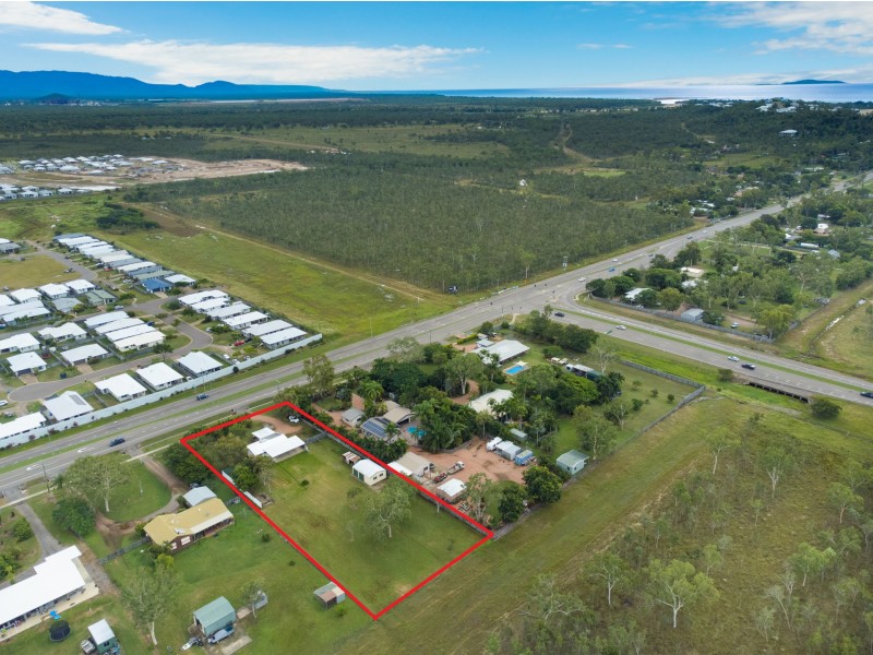 143 Mount Low Parkway, Mount Low QLD 4818