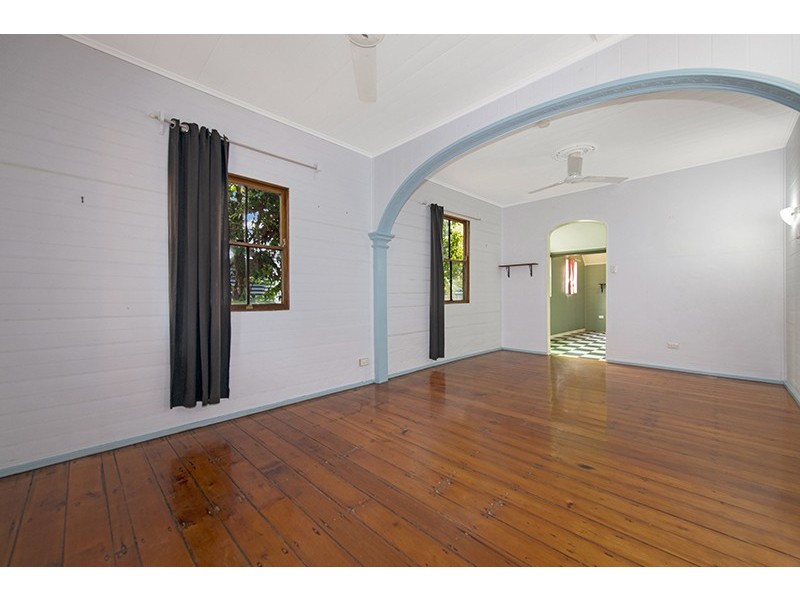 16 Fifth Avenue, South Townsville QLD 4810