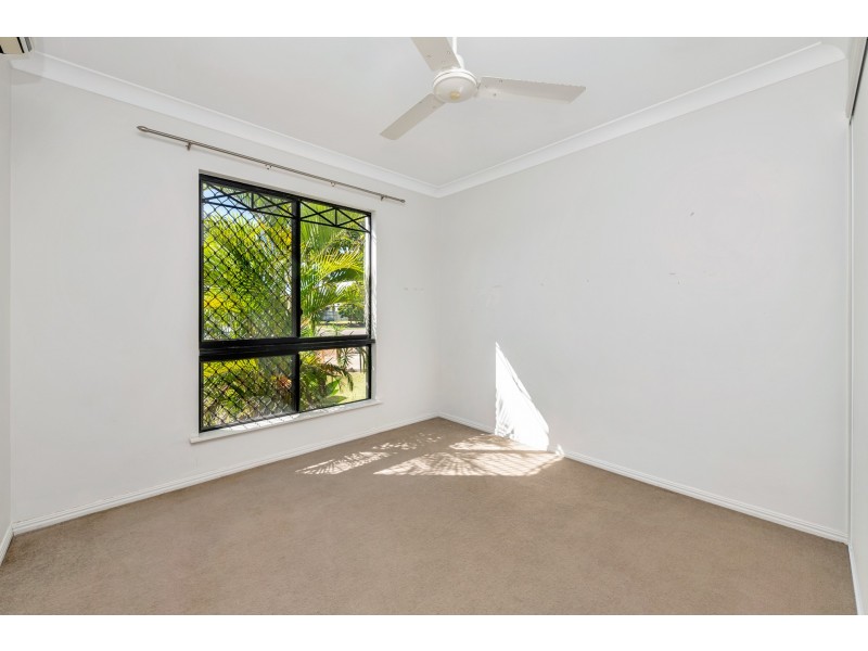 11 Shoalmarra Drive, Mount Low QLD 4818