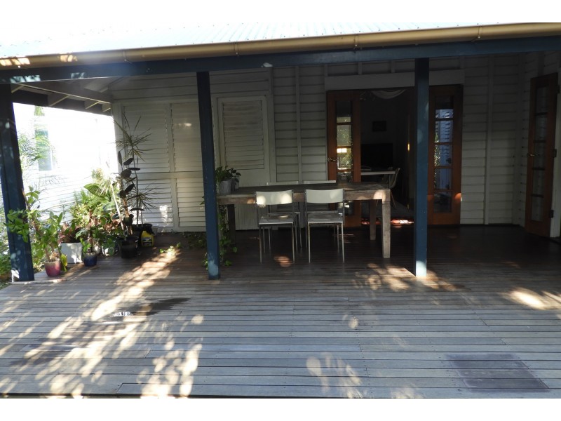 11 Fletcher Street, Townsville City QLD 4810