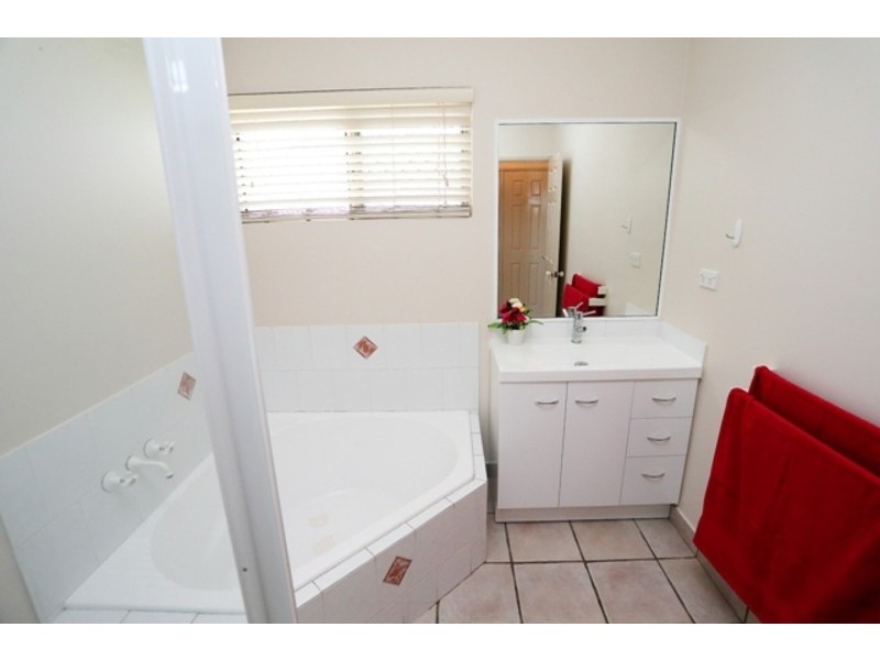 35 Woodbine Drive, Annandale QLD 4814