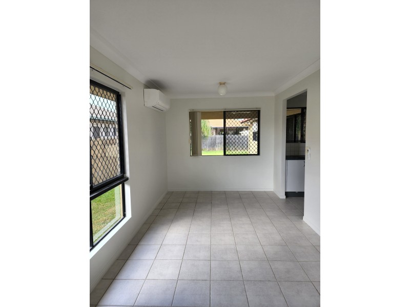 10 Pinnata Place, Kirwan QLD 4817