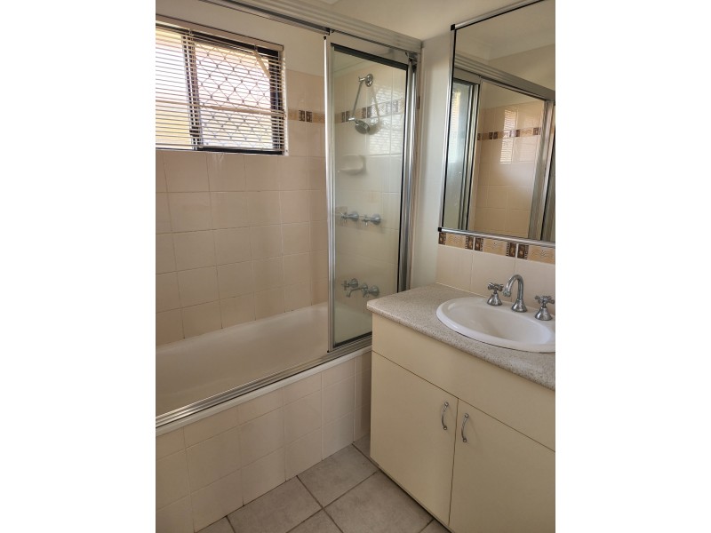 10 Pinnata Place, Kirwan QLD 4817