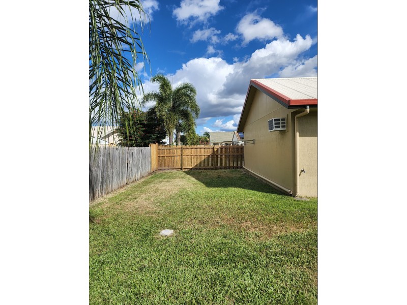 10 Pinnata Place, Kirwan QLD 4817