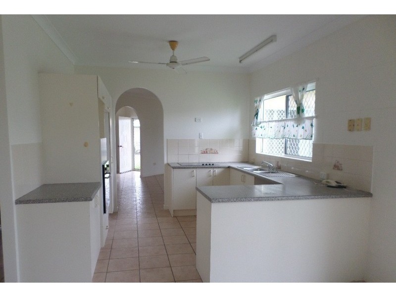 7 Bellbine Street, Kirwan QLD 4817