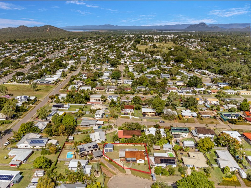 13 Naples Court, Kelso QLD 4815