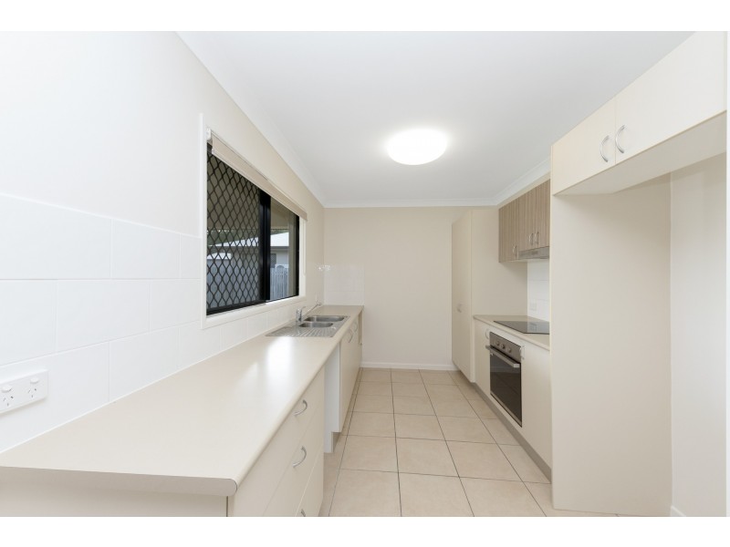 79 Franklin Drive, Mount Louisa QLD 4814