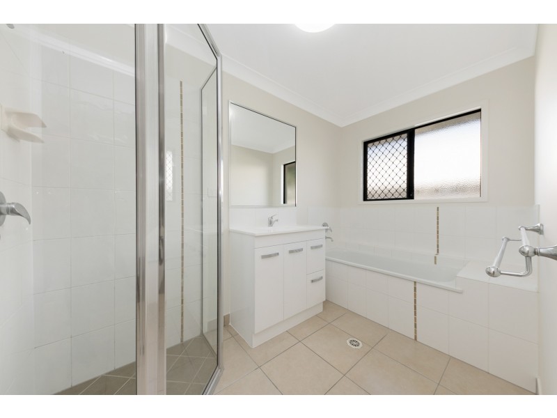 79 Franklin Drive, Mount Louisa QLD 4814