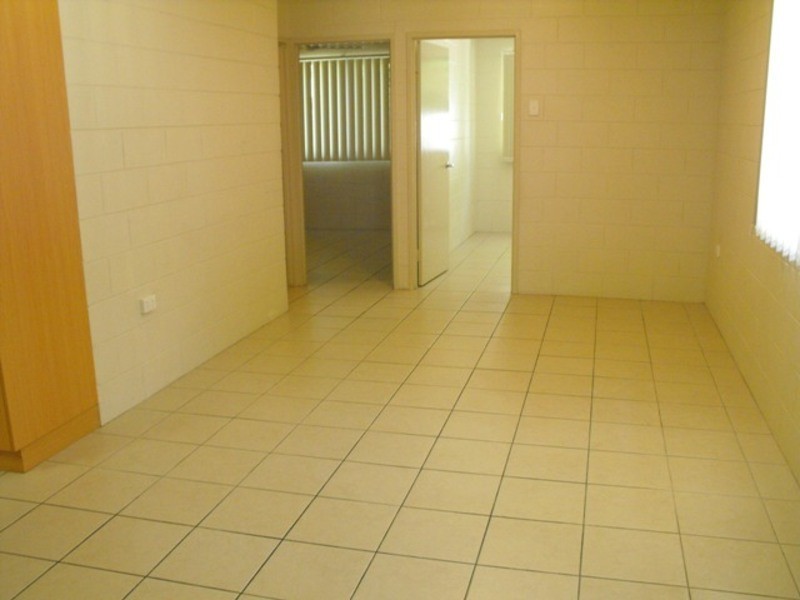 4/18 Kitchener Road, Pimlico QLD 4812