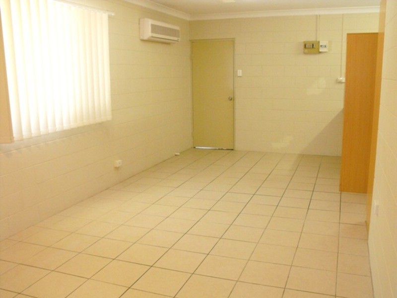 4/18 Kitchener Road, Pimlico QLD 4812