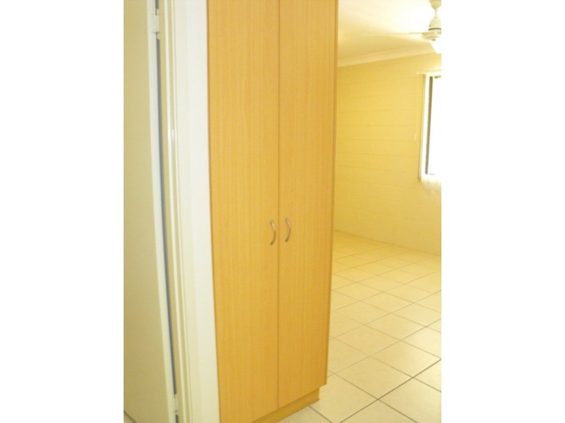 4/18 Kitchener Road, Pimlico QLD 4812