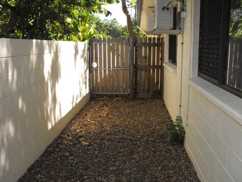 4/18 Kitchener Road, Pimlico QLD 4812