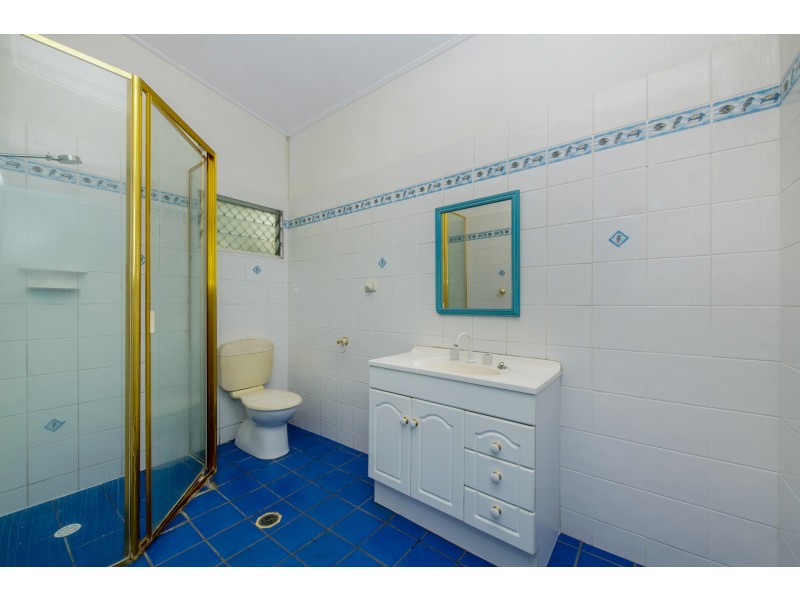 27 Marlynda Avenue, Cranbrook QLD 4814