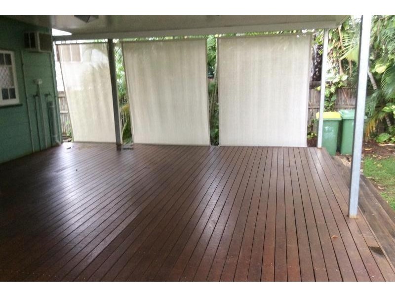 22 Ethel Street, Hyde Park QLD 4812