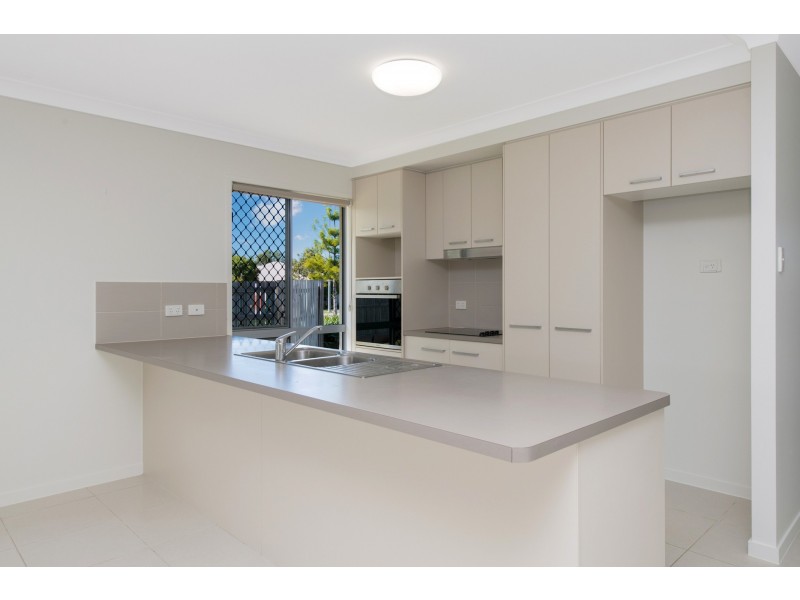 16 Skardon Place, Kelso QLD 4815