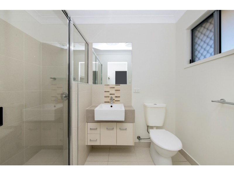 16 Skardon Place, Kelso QLD 4815