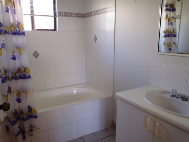 3 Dalkeith Cres, Mount Louisa QLD 4814