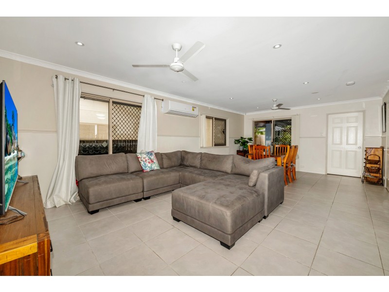 17 Scholars Place, Douglas QLD 4814