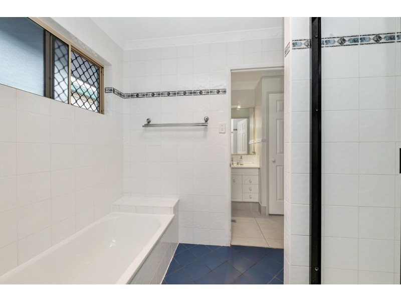 17 Scholars Place, Douglas QLD 4814